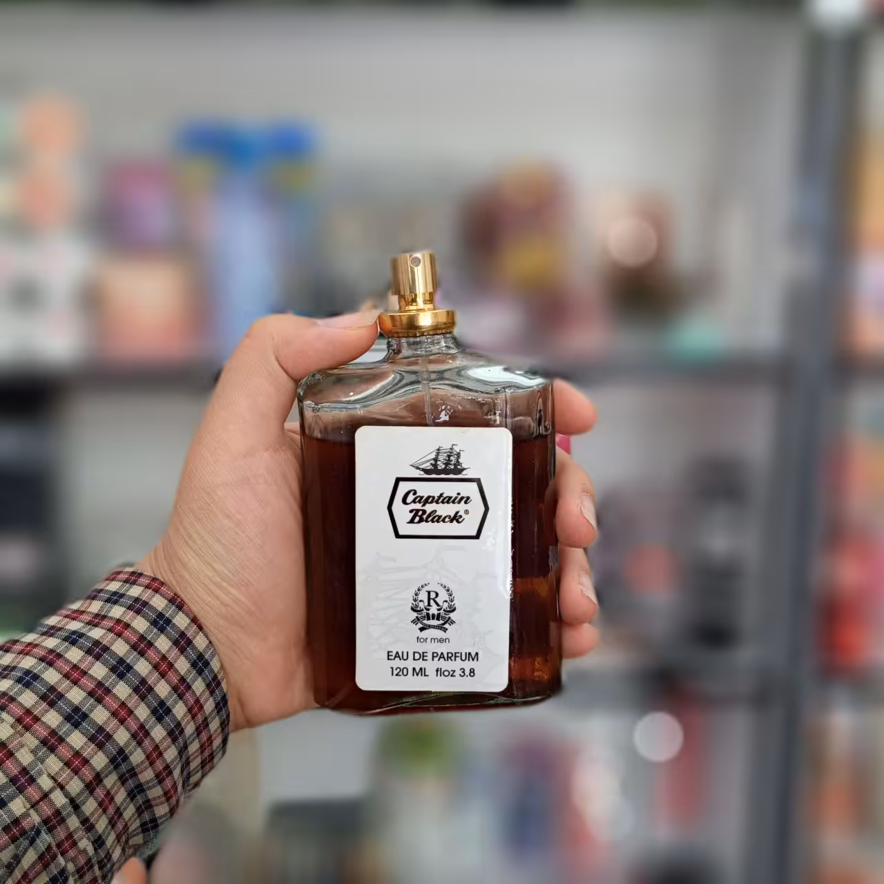 ادکلن مردانه کاپیتان بلک 120 میل با رایحه گرم 