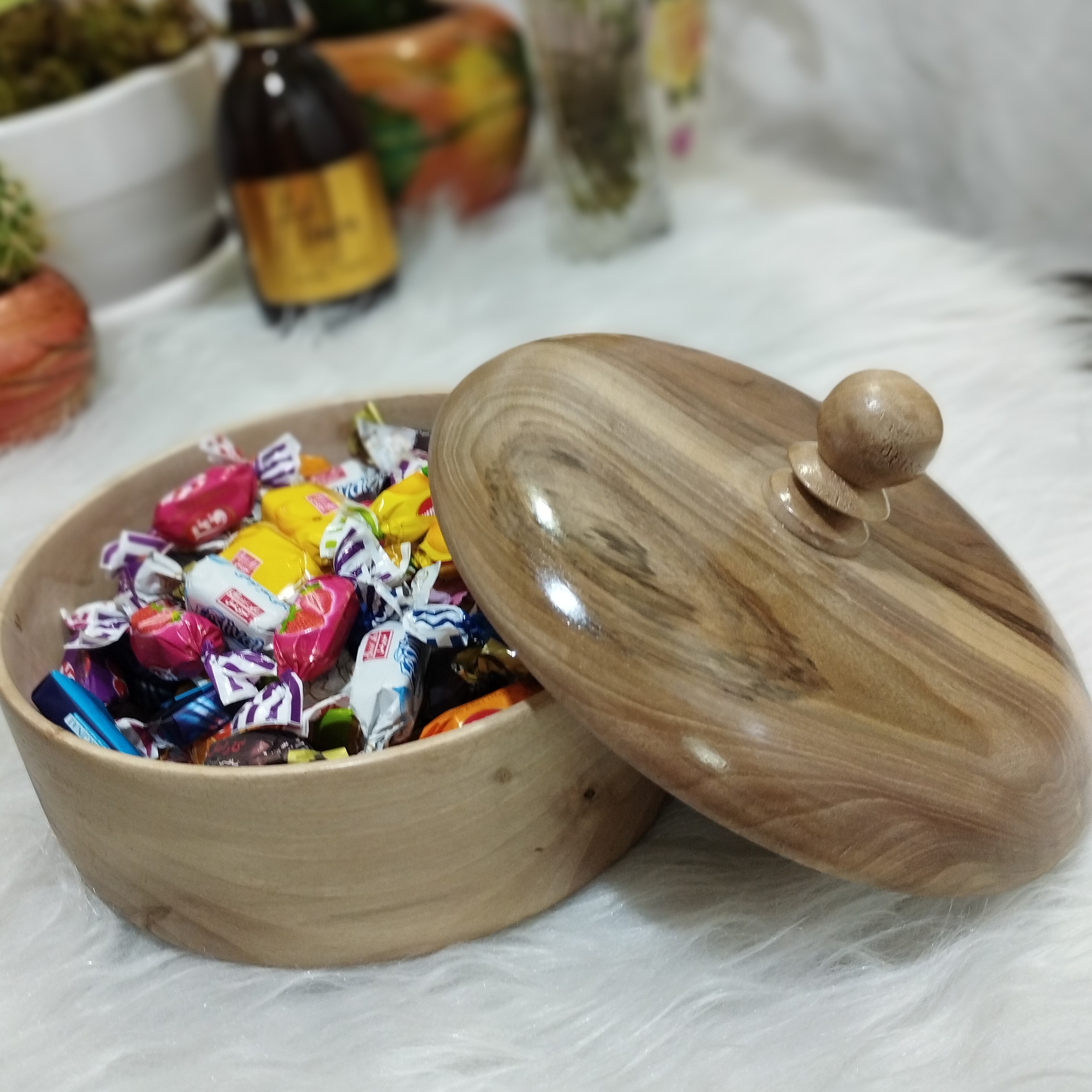 شکلات خوری باچوب گردو به قطر20 ساخته شده به ارتفاع12