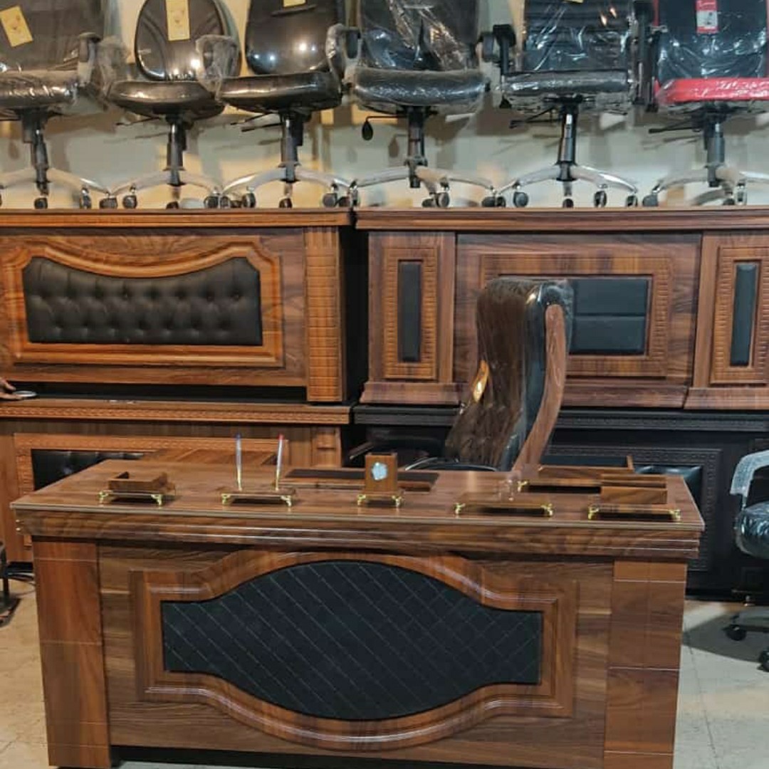 میز اداری کد 001