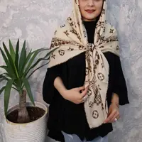 روسری مجلسی lv شیک کرم