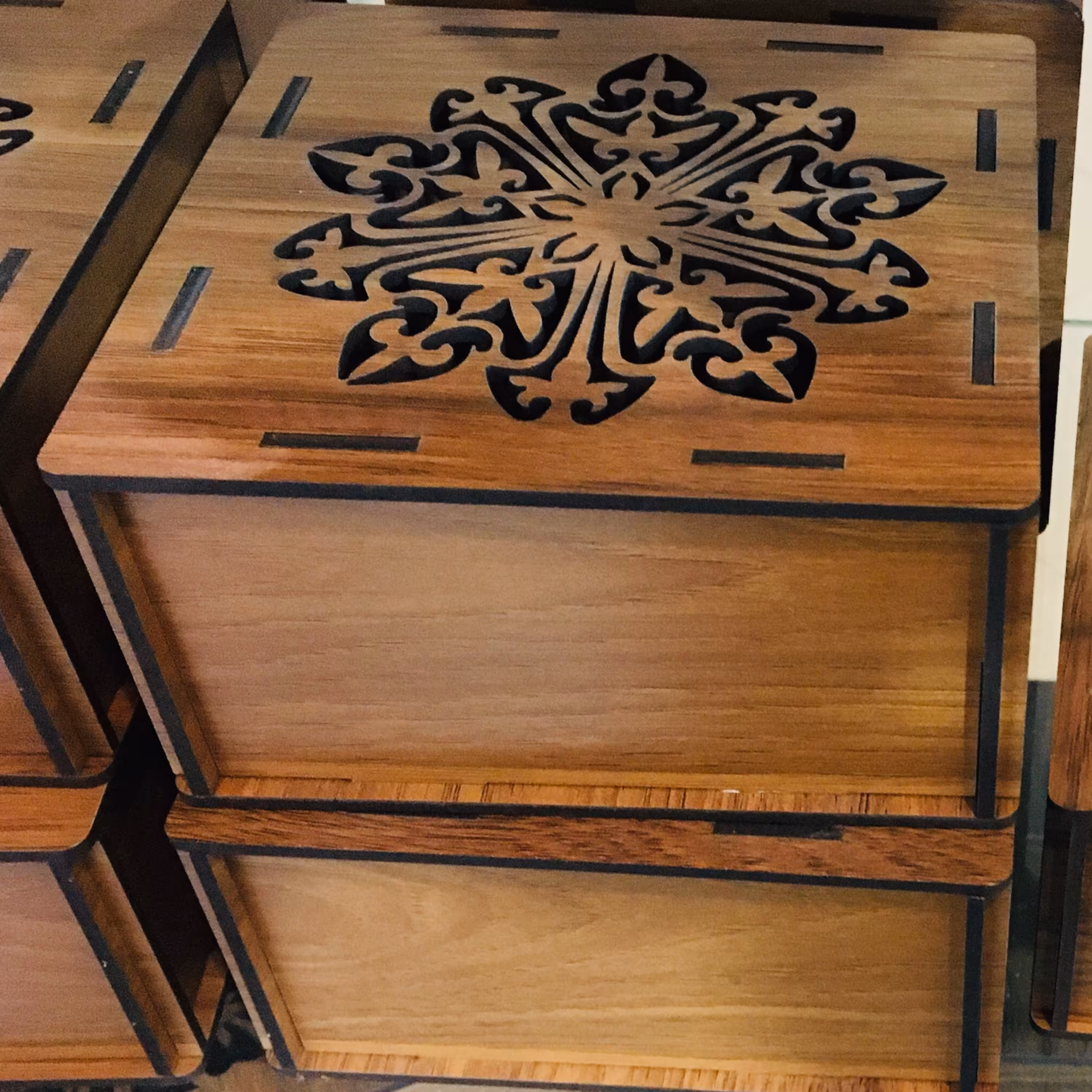 جعبه چوبی کمربند 