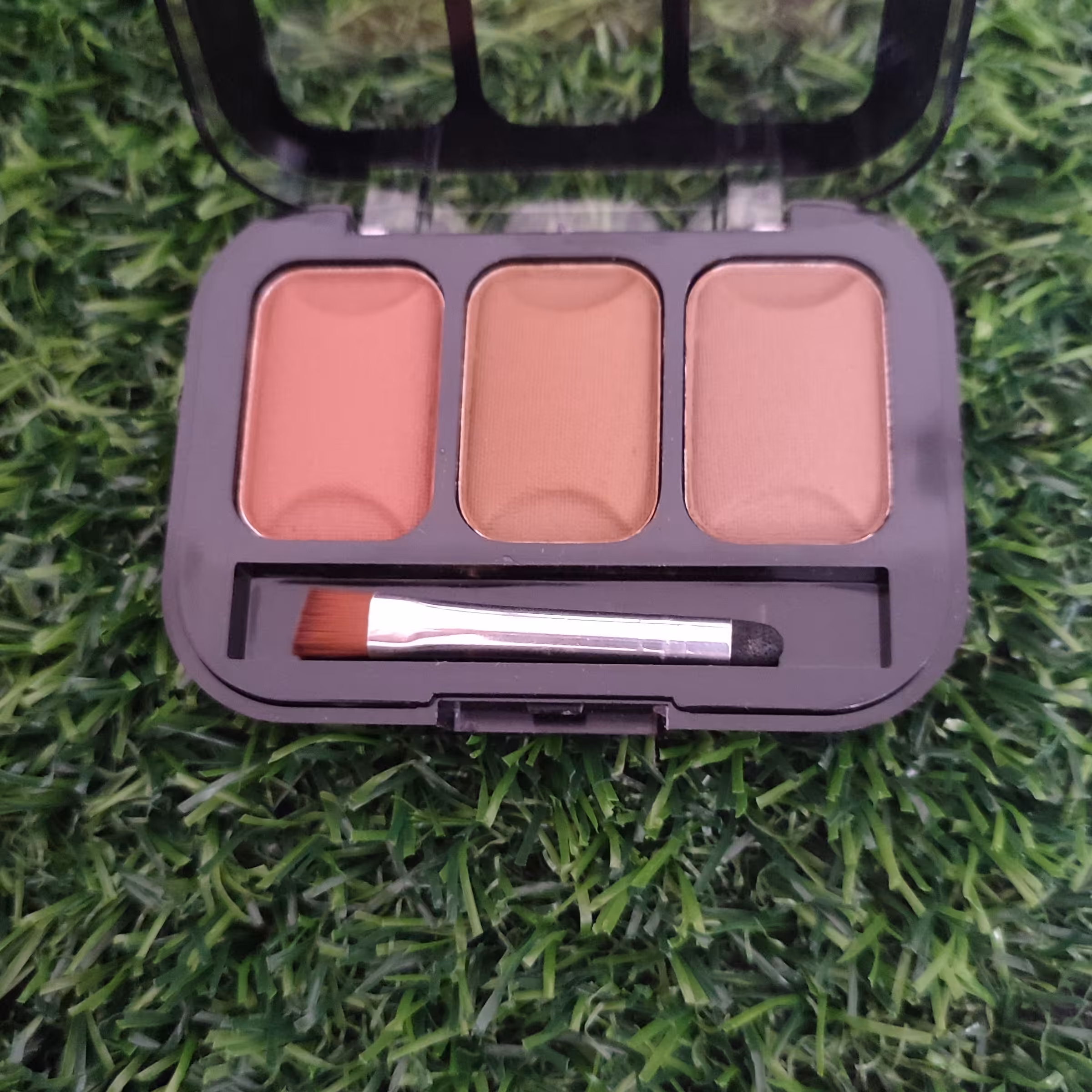 سایه ابرو بروکن گرلز شماره 4