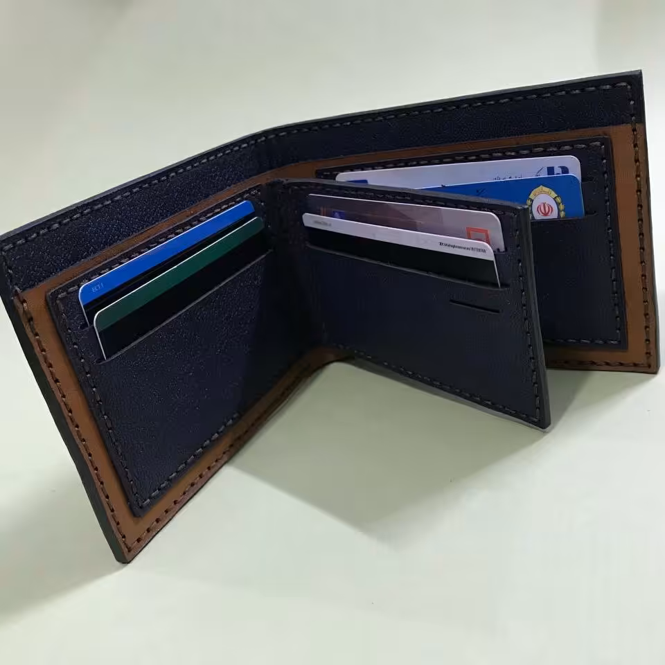 کیف پول سه لت جیبی با رنگ ترکیبی عسلی سورمه ای ارسال رایگان