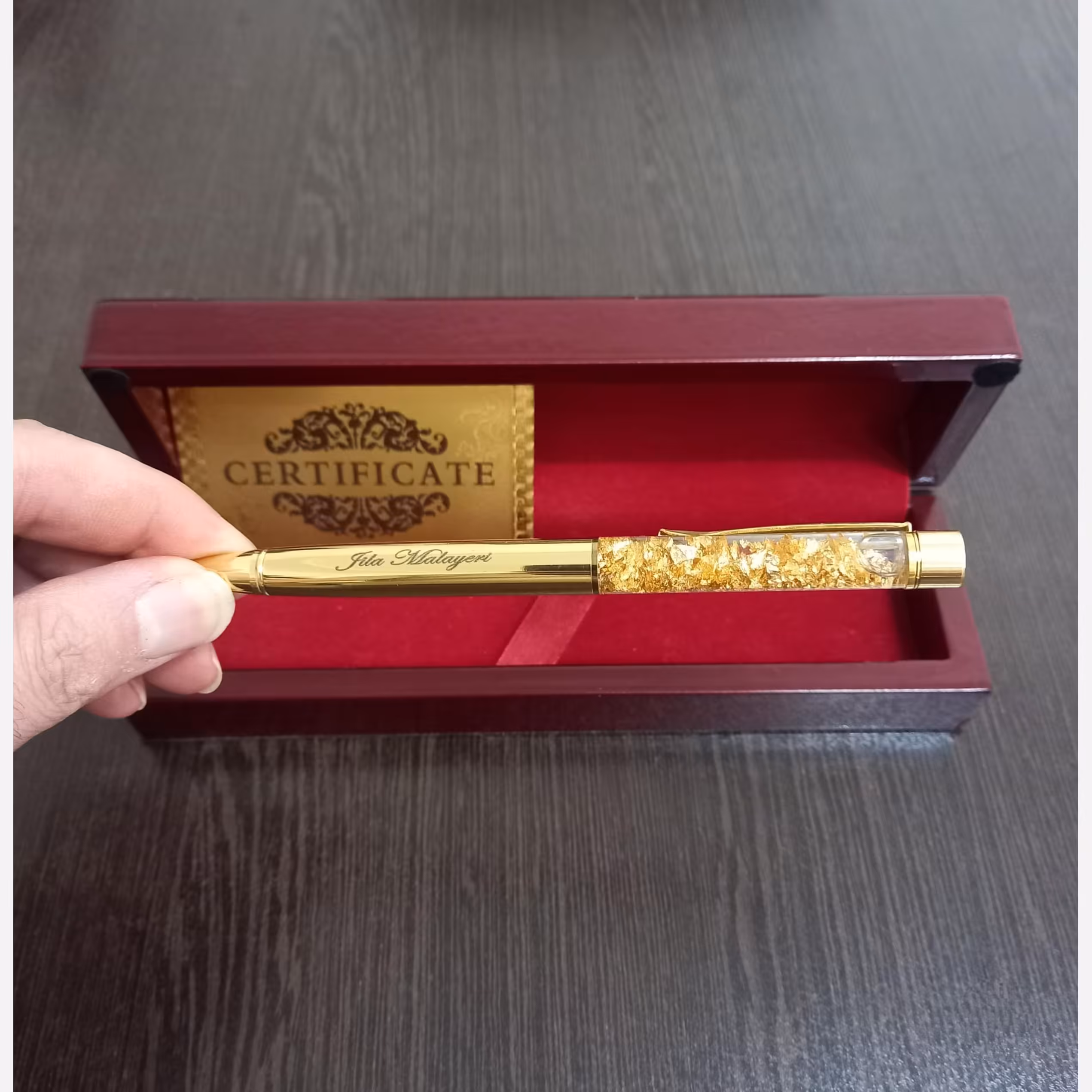 خودکار روکش طلا با جعبه چوبی ارجینال و شناسنامه اصالت کالا 