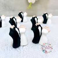 یادبود عروس و داماد، شگون ، گیفت