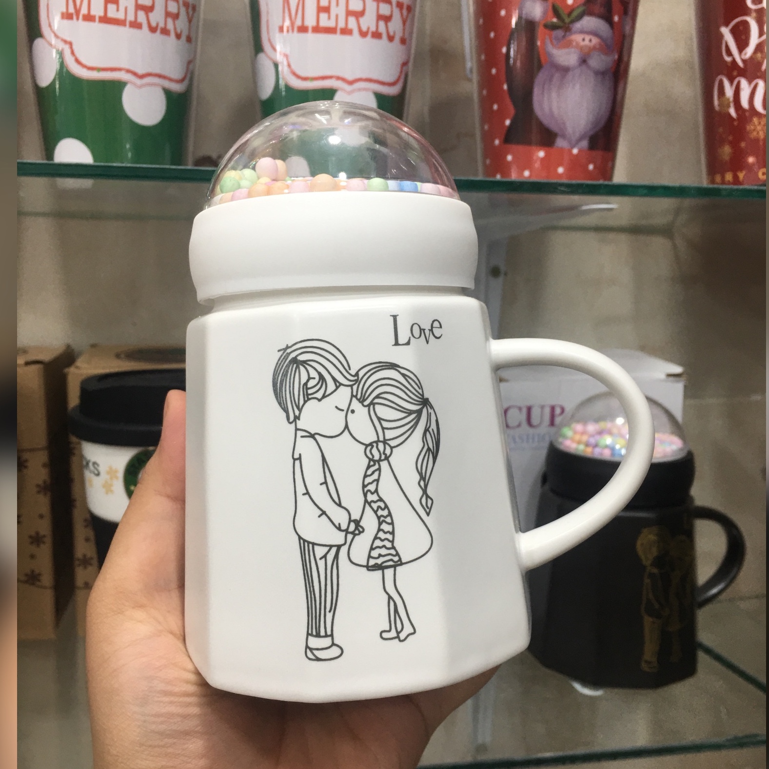 ماگ سرامیکی عاشقانه در رنگ بندی سفید و مشکی