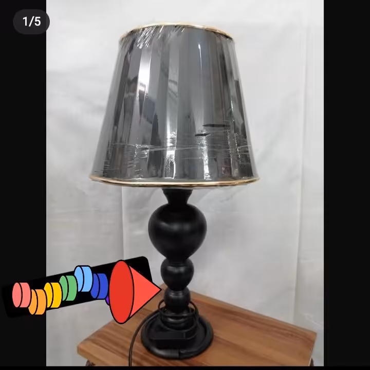 آباژور رومیزی پایه خراطی طرح سه گوی رنگ مشکی با شید ( کلاهک) پارچه پلیسه ای قابل شستشو 
