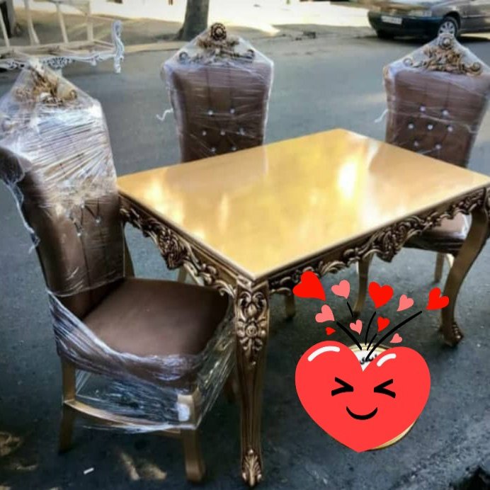 ناهار خوری سلطنتی 4 نفره هزینه ارسال با مشتری (پس کرایه)