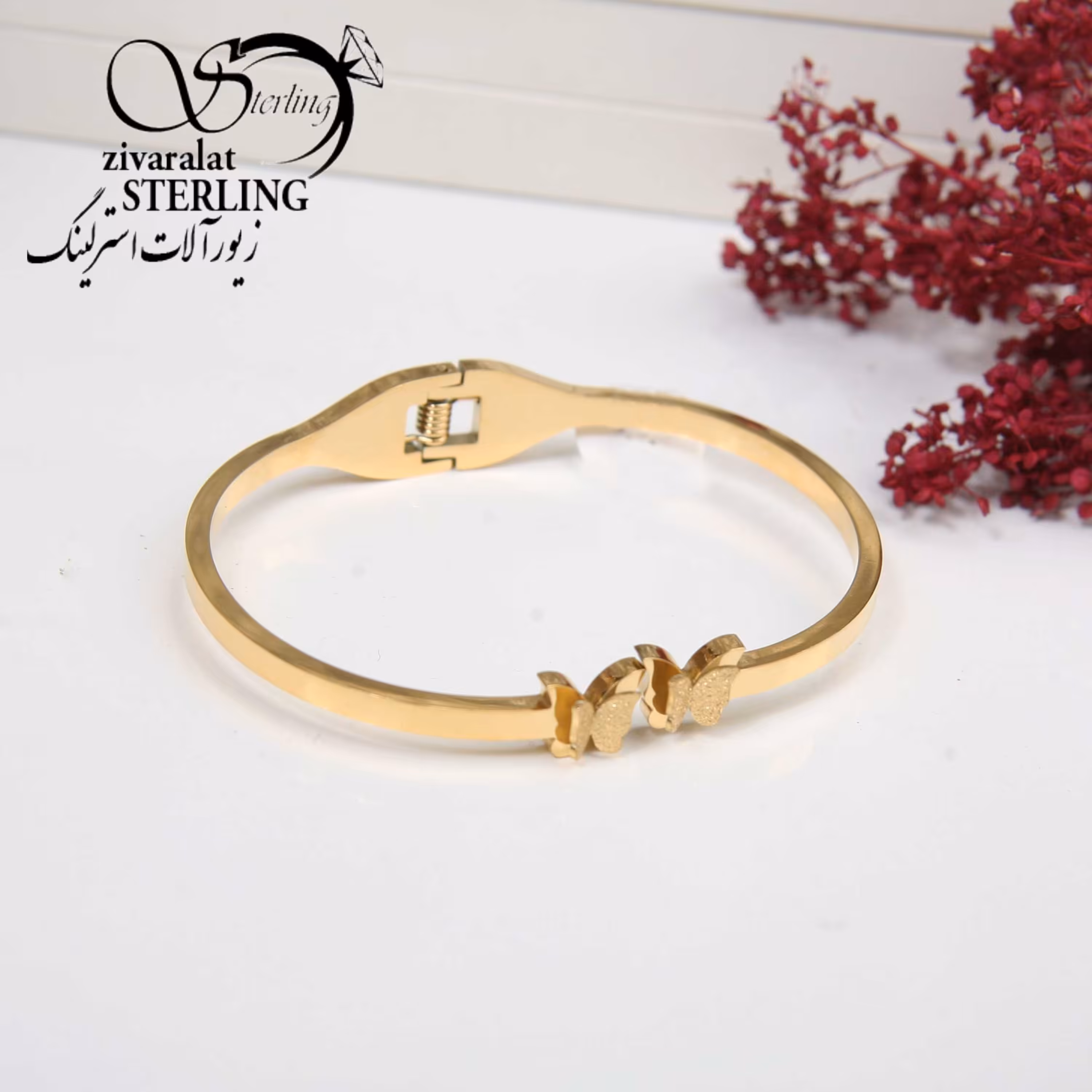 دستبند رنگ طلایی طرح پروانه رنگ ثابت با کد 5004