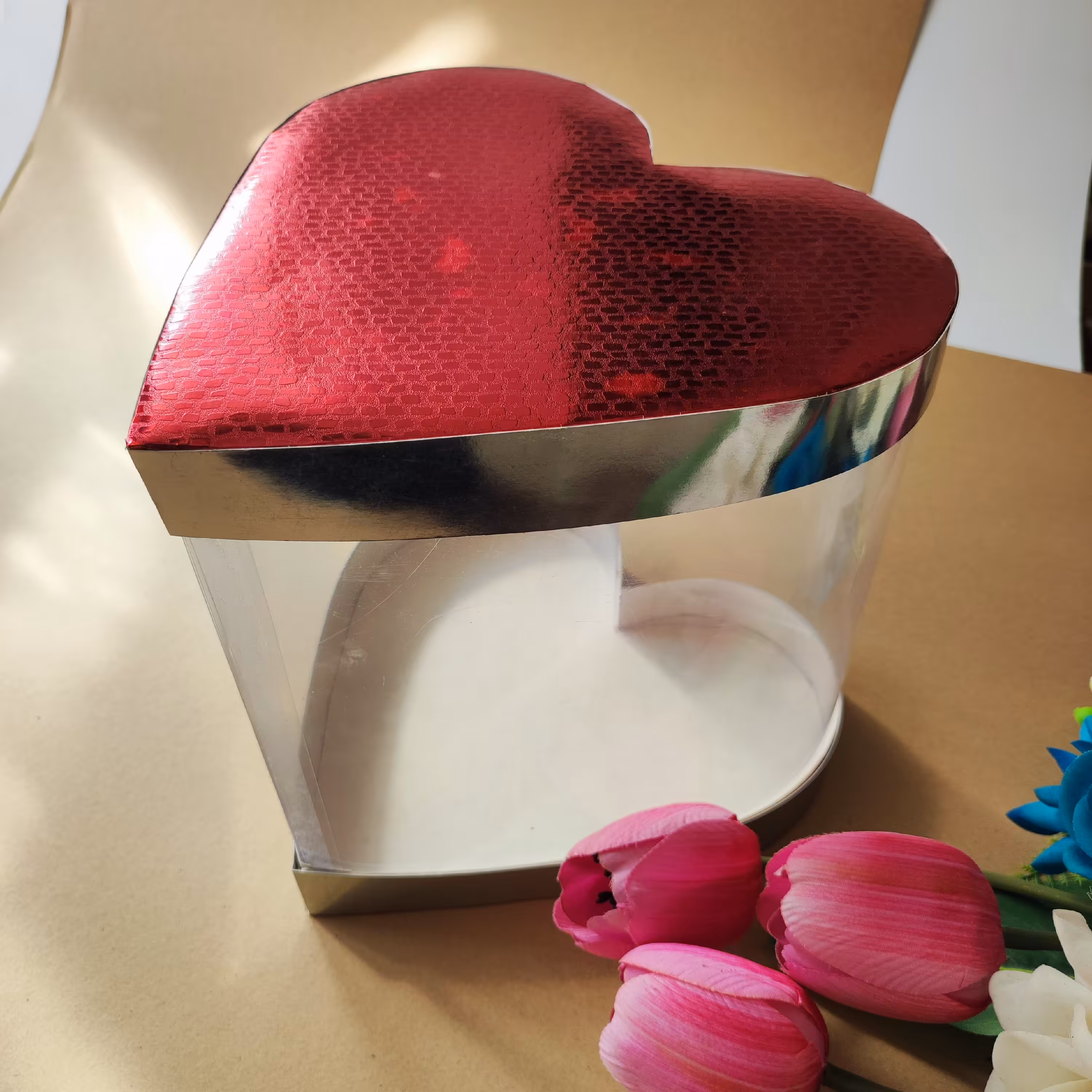 جعبه  کادو قلبی  دیوار طلقی