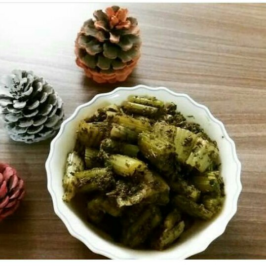 کرفس سرخ شده