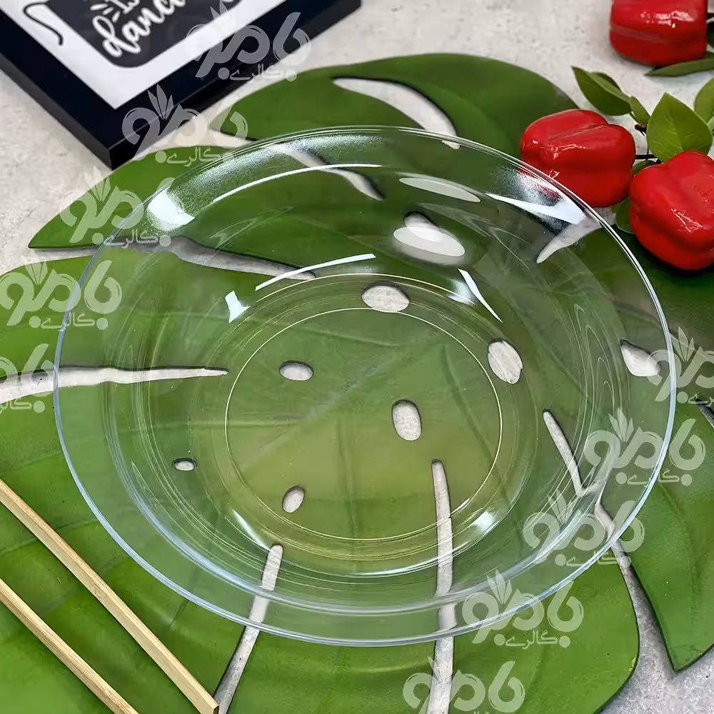 سالاد و پاستا خوری شیشه ای زنگان