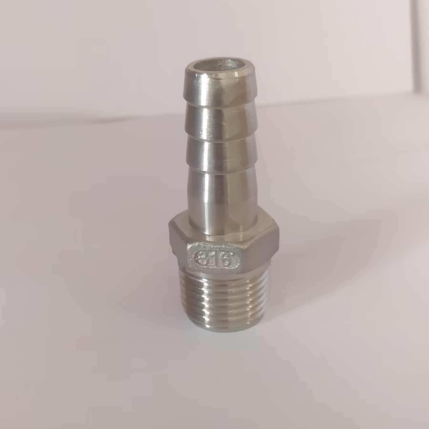 سرشلنگی استنلس استیل 1.2 آلیاژ 304 فشار کاری 10 بار  ضد زنگ ضمانت 15 سال کرایه پس از رسید ارسال باربری 