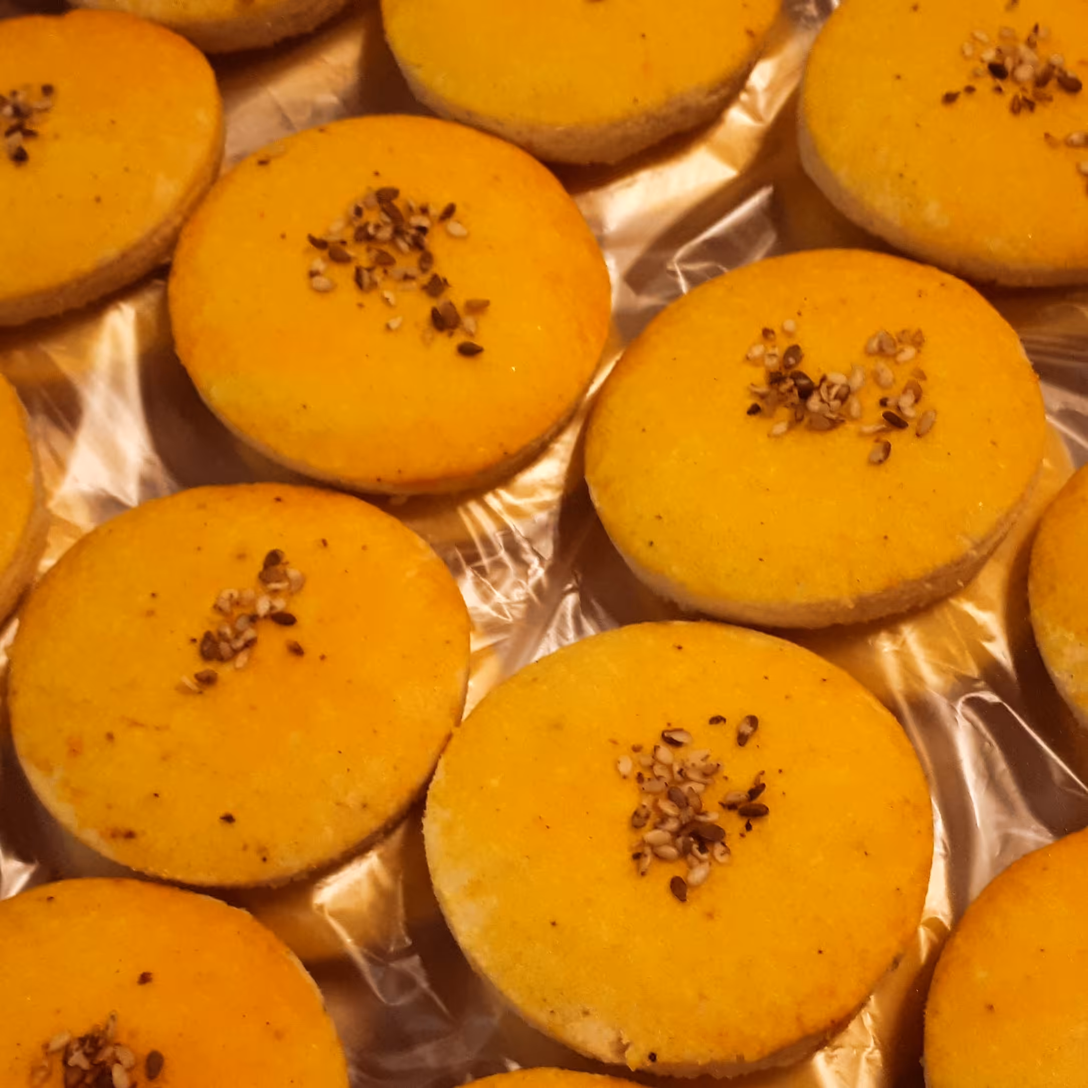 نان فسایی به وزن 600گرم (ارسال فقط در تهران با پیک و به صورت پس کرایه)