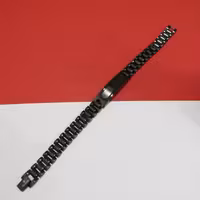 دستبند استیل بند ساعتی طرح رولکس  درجه یک روکش طلا  مشکی بسیار مقاوم و با کیفیت با قفل  کتابی .