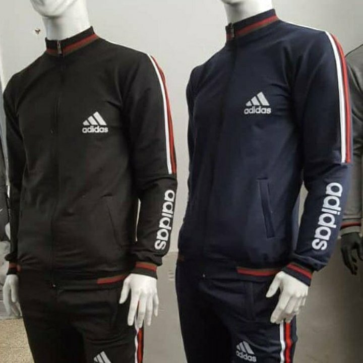 ست ورزشی سویشرت و شلوار طرح و چاپ آدیداس