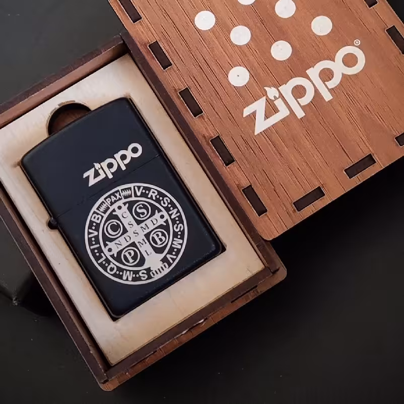 فندک طرح زیپو کنستانتین بنزینی