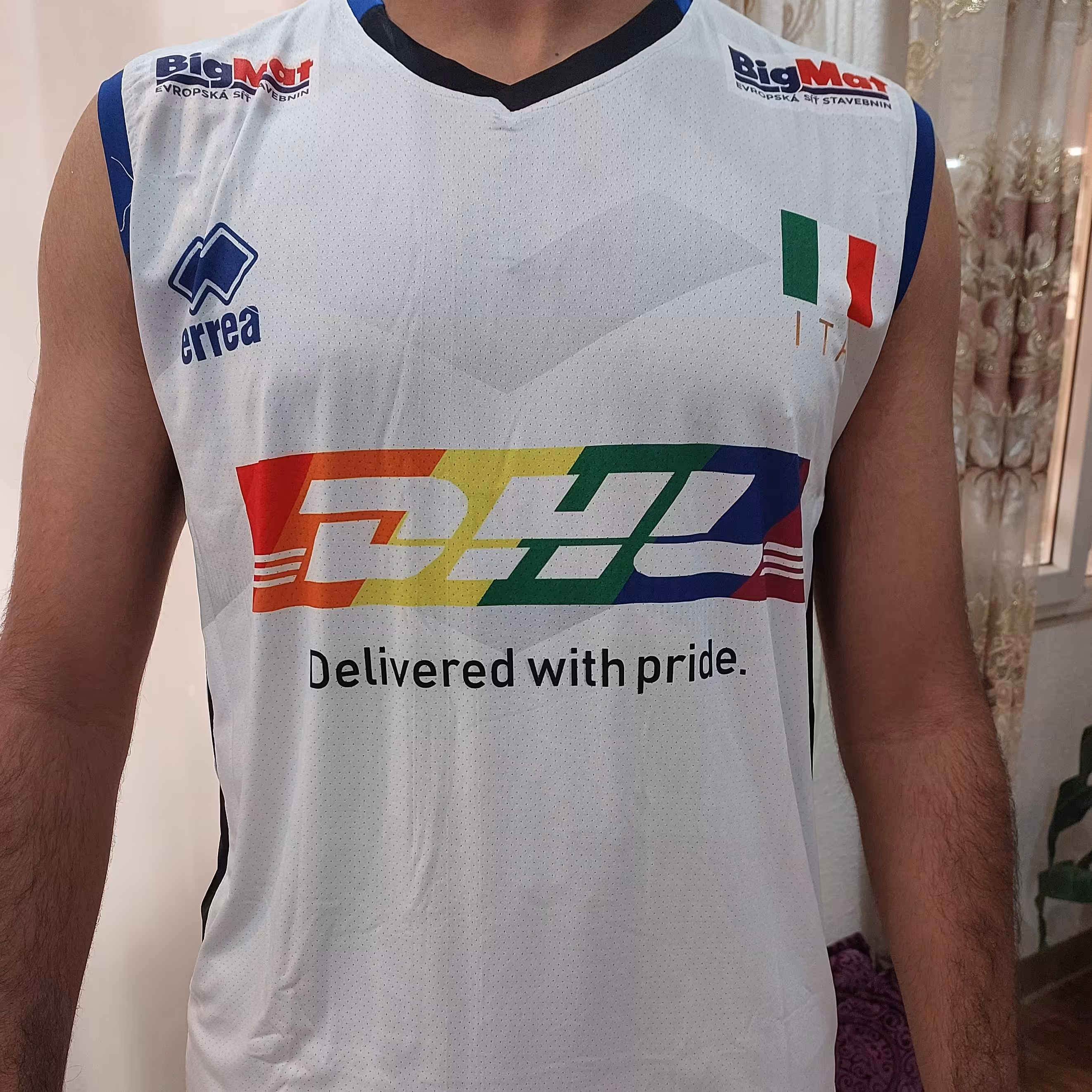 تیشرت باشورت لباس تیم ملی والیبال ایتالیا2023 رنگ سفید
