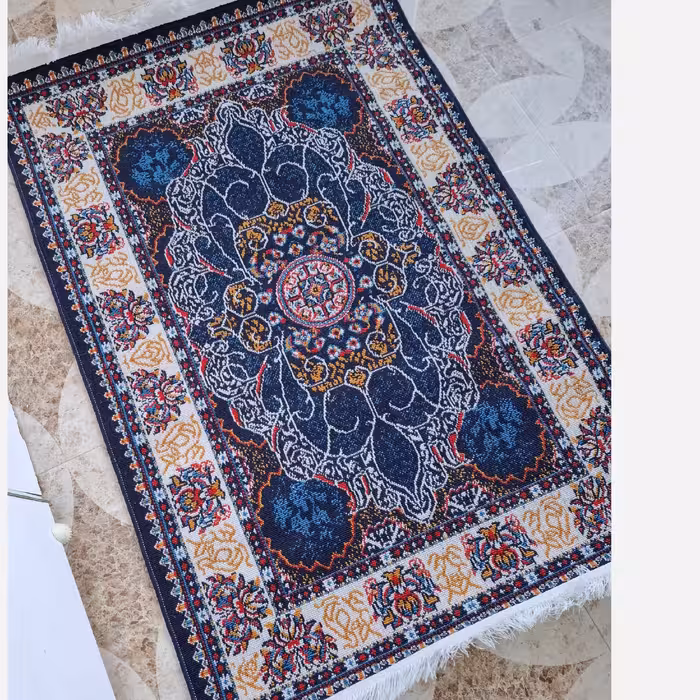 قالیچه گلیم فرش ماشینی کاشان طرح چکاوک سرمه ای(1،5در1)متری(هزینه ارسال باخریداروپس کرایه میباشد)