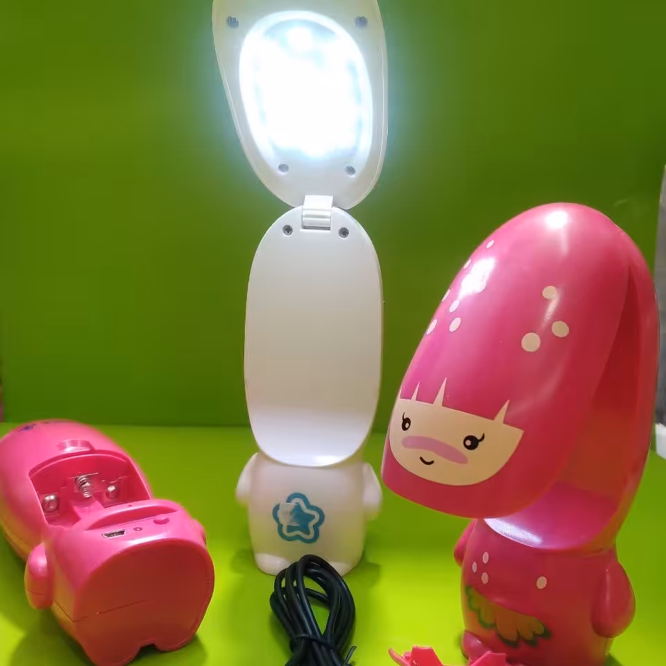 چراغ مطالعه و خواب عروسکی 