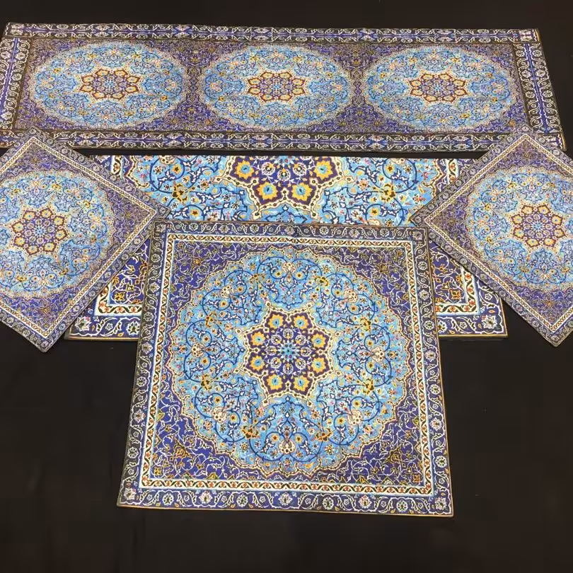 مجموعه رومیزی مخمل طرح دار