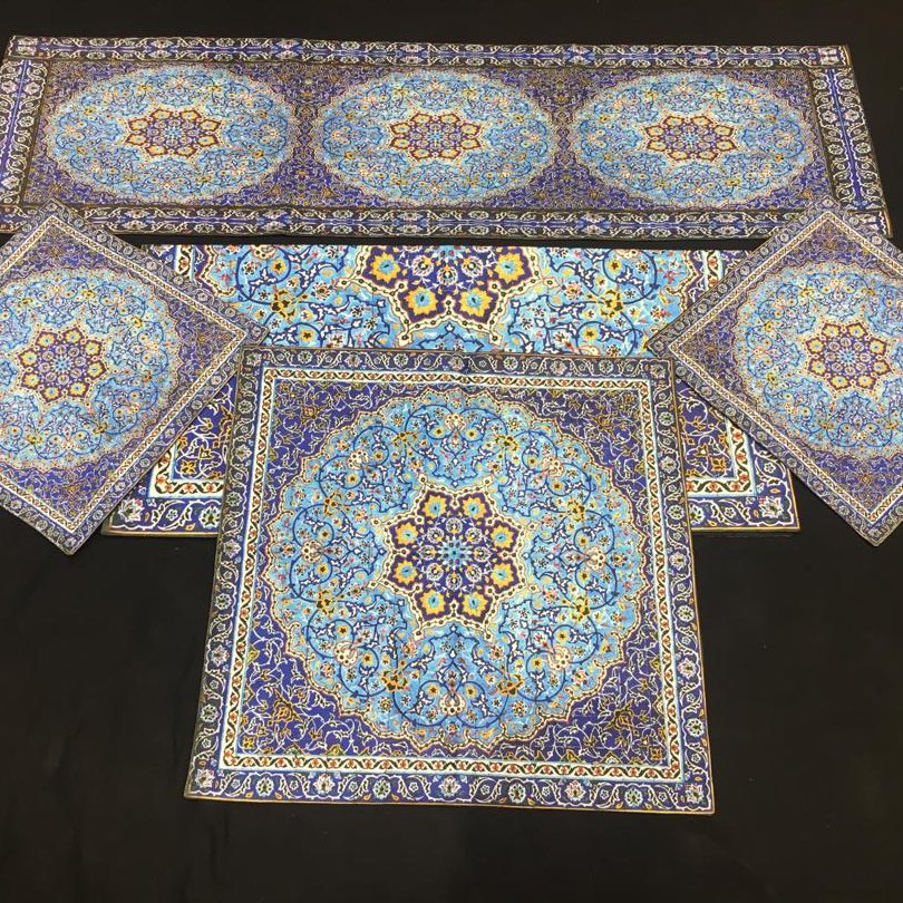 مجموعه رومیزی مخمل طرح دار
