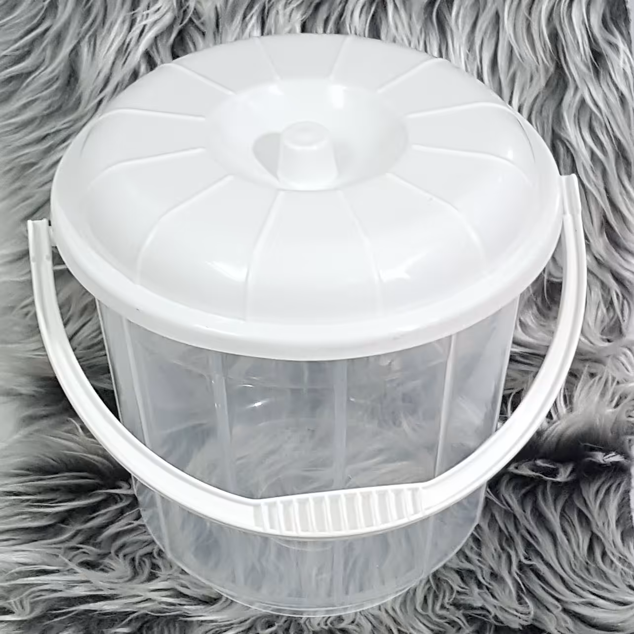 سطل 5 لیتری شفاف ایده ال  استعلام رنگ گرفته شود  ارسال رنگ به صورت تصادفیست مگر قبل از ارسال هماهنگ کنید