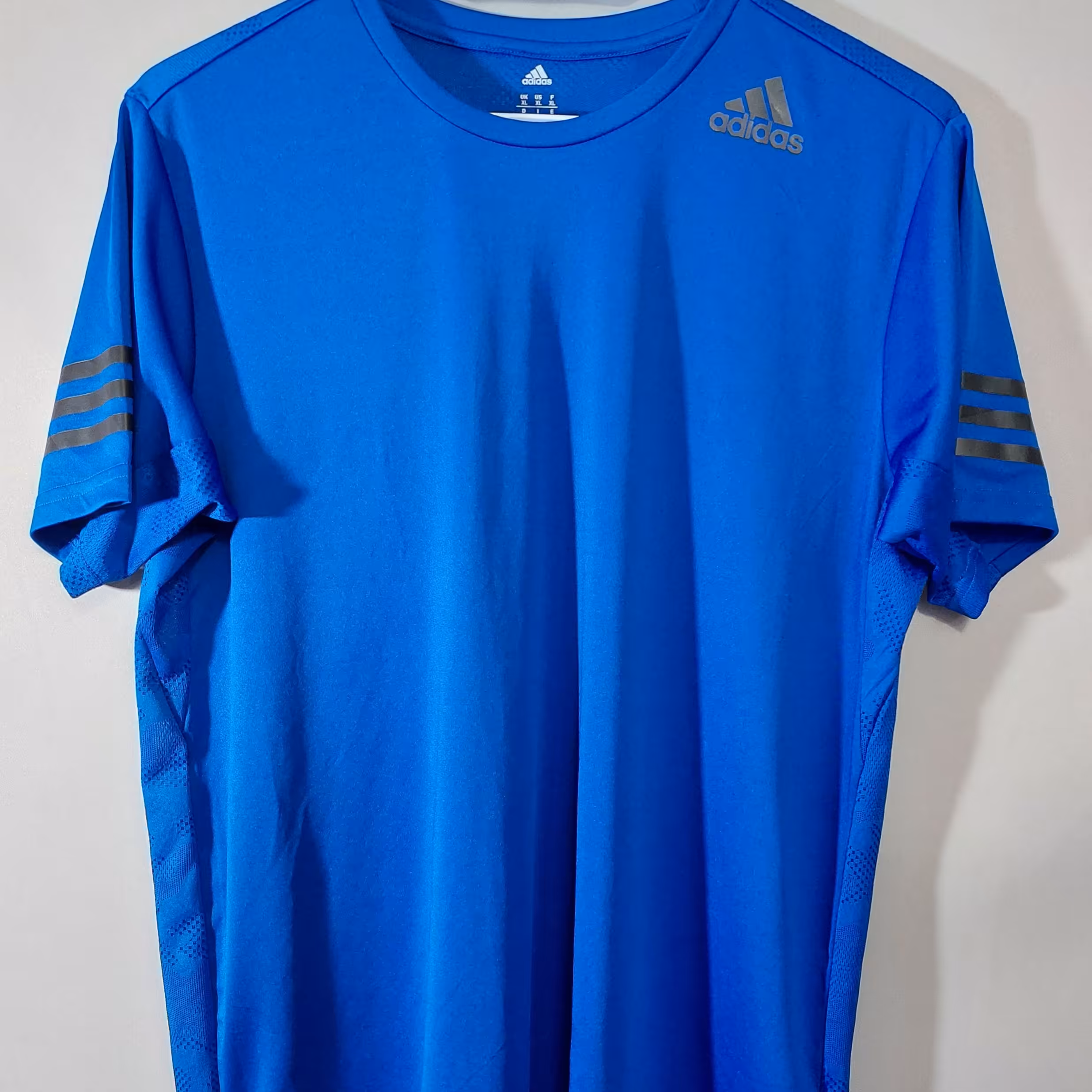 تیشرت آدیداسورزشی ورزش رانینگ adidas در پوشاک دوقلو 