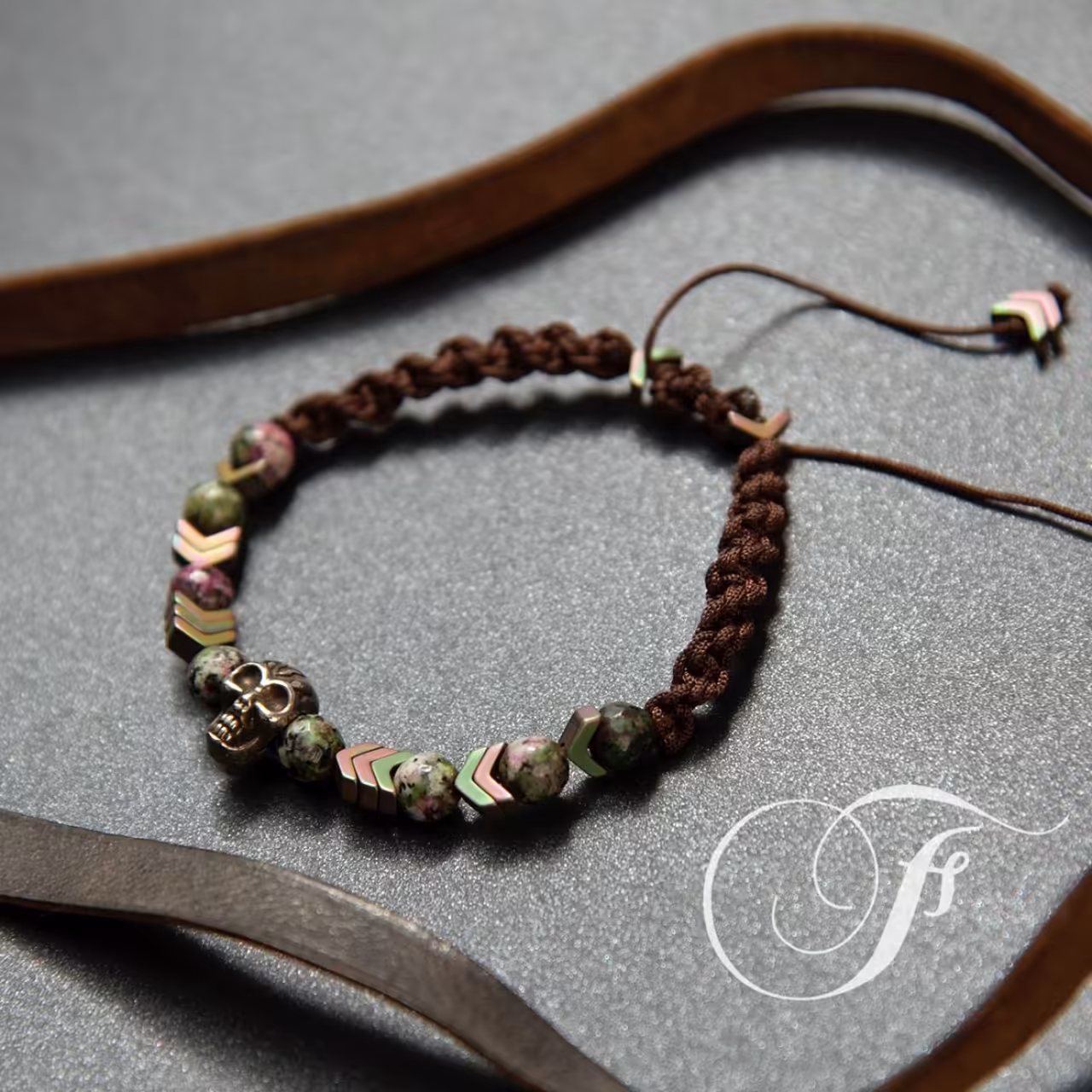 دسبند طرح اسكلت