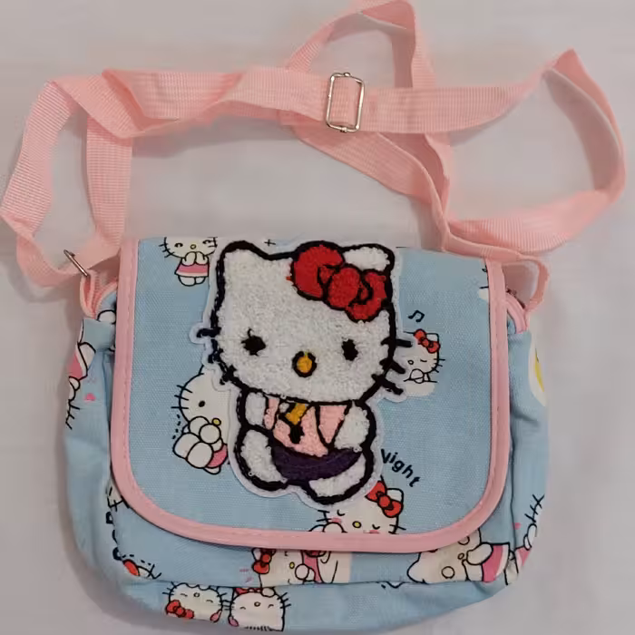 کیف رودوشی بچگانه دخترانه طرح کیتی  پاسپورتی