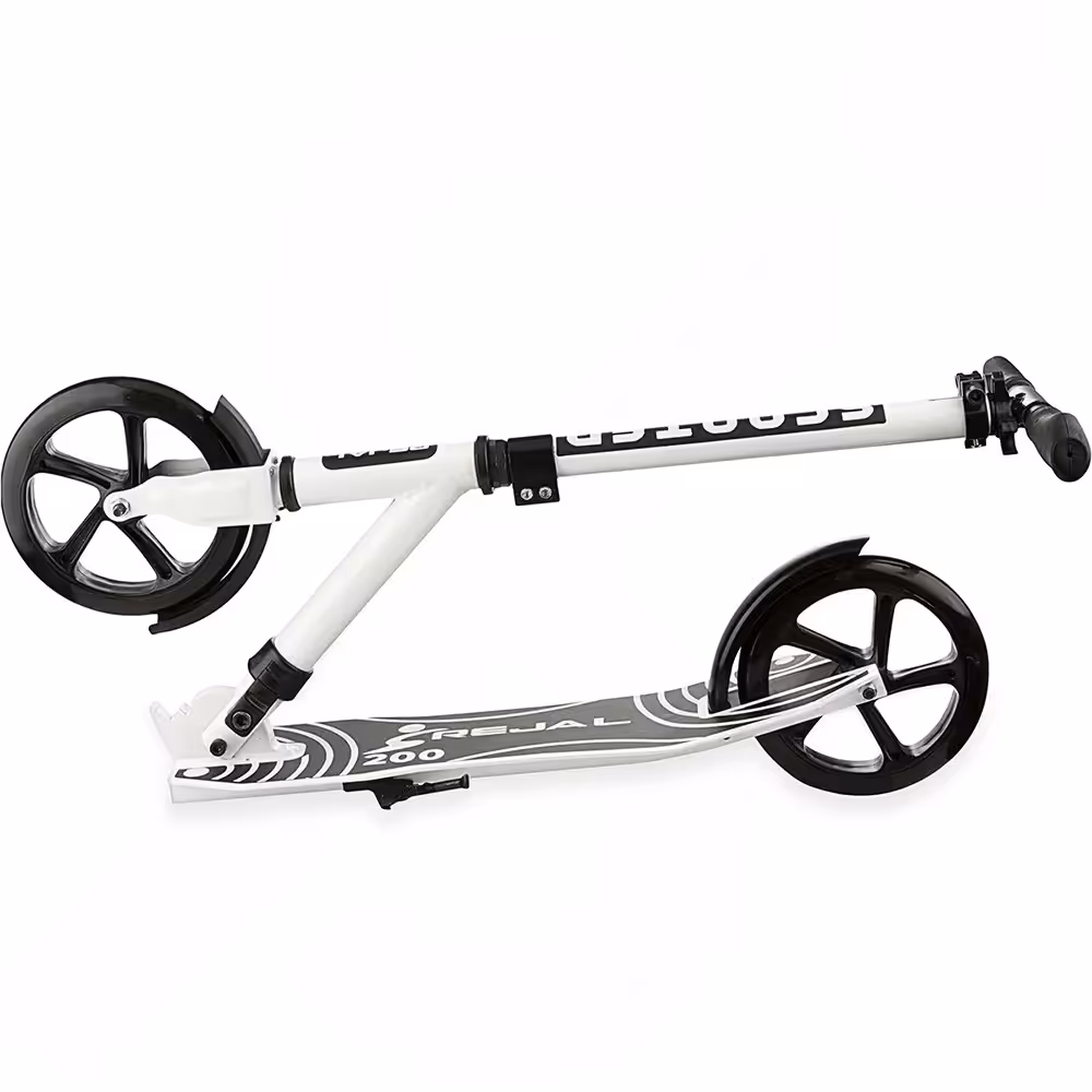 اسکوتر با یکسال گارانتی و تاشو تحمل وزن 150 کیلوگرم 