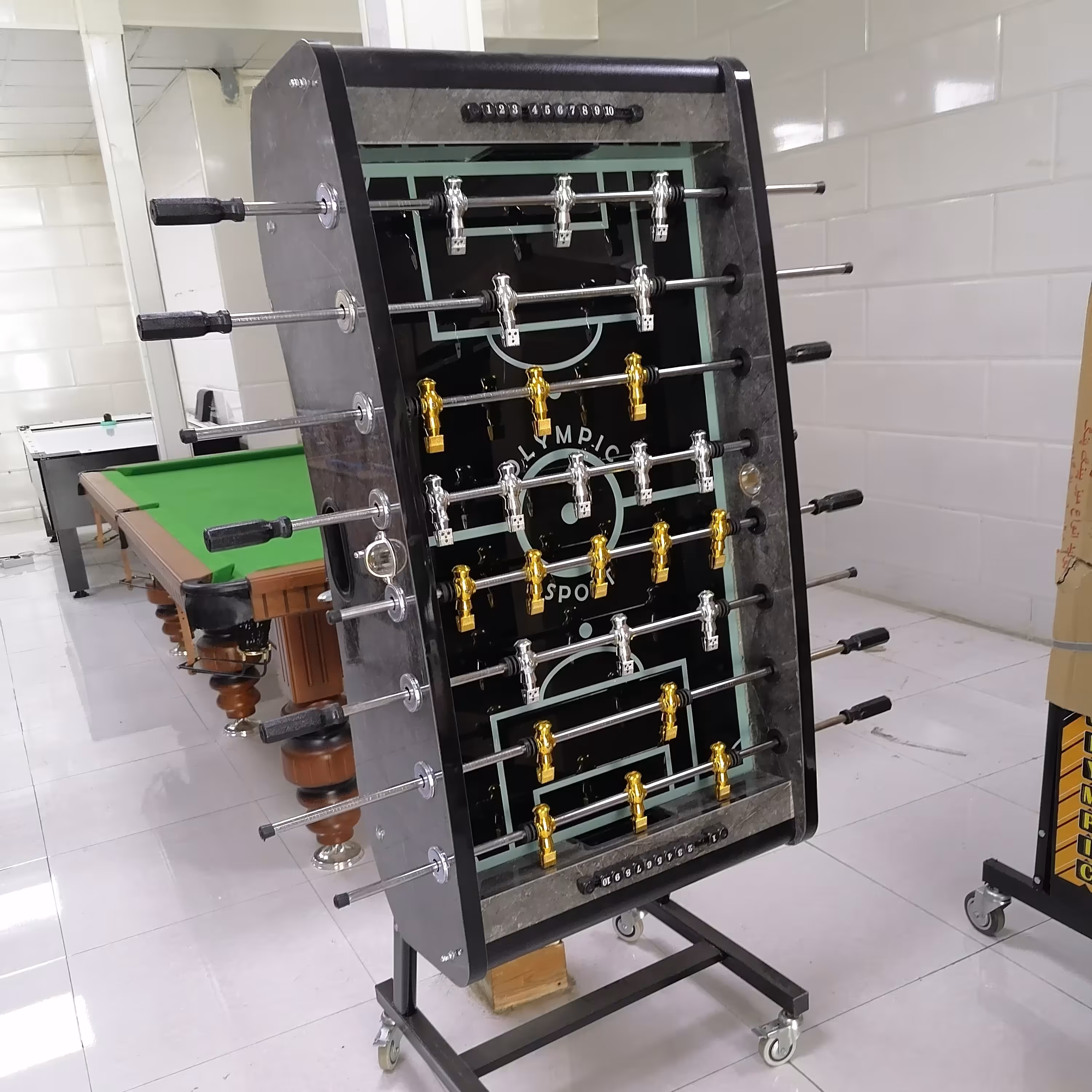 فوتبال دستی تاشو مدل S12 طوسی هایگلاس کف شیشه سکوریت آدمک طلایی نقره واشر بلبرینگی حرفه ای