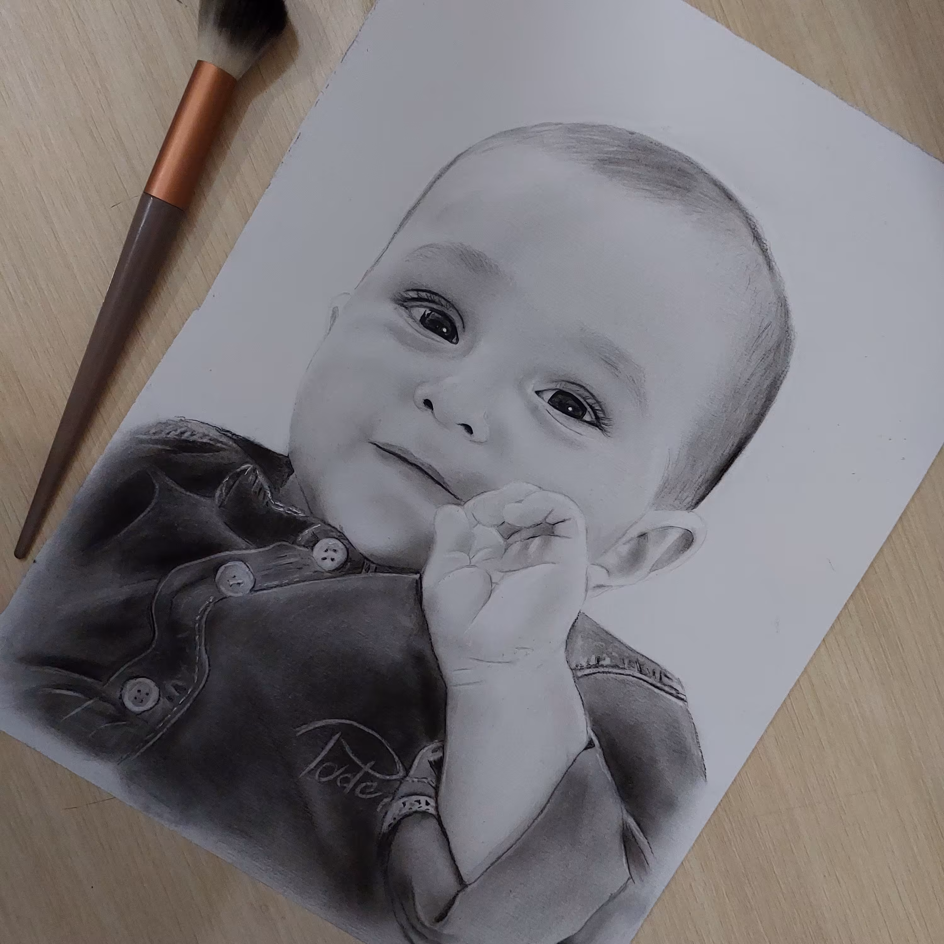 طراحی سیاه قلم کادو ی تولد سورپزایز  هنری سیسمونی