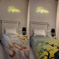 لحاف یک نفره طرح گل سه بعدی طلایی