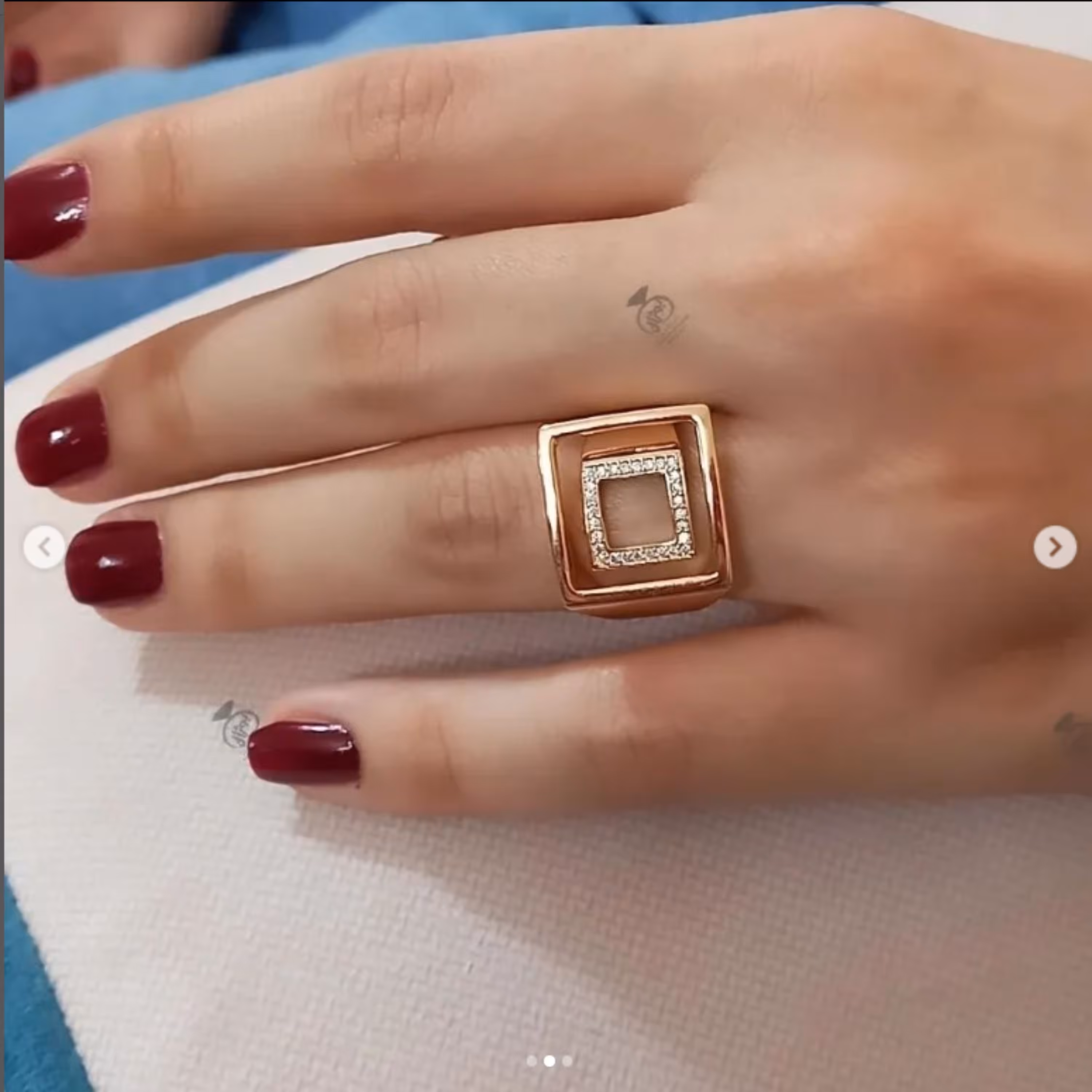 انگشتر طرح طلا و رنگ ثابت برند ژوپینگ مدل مربع