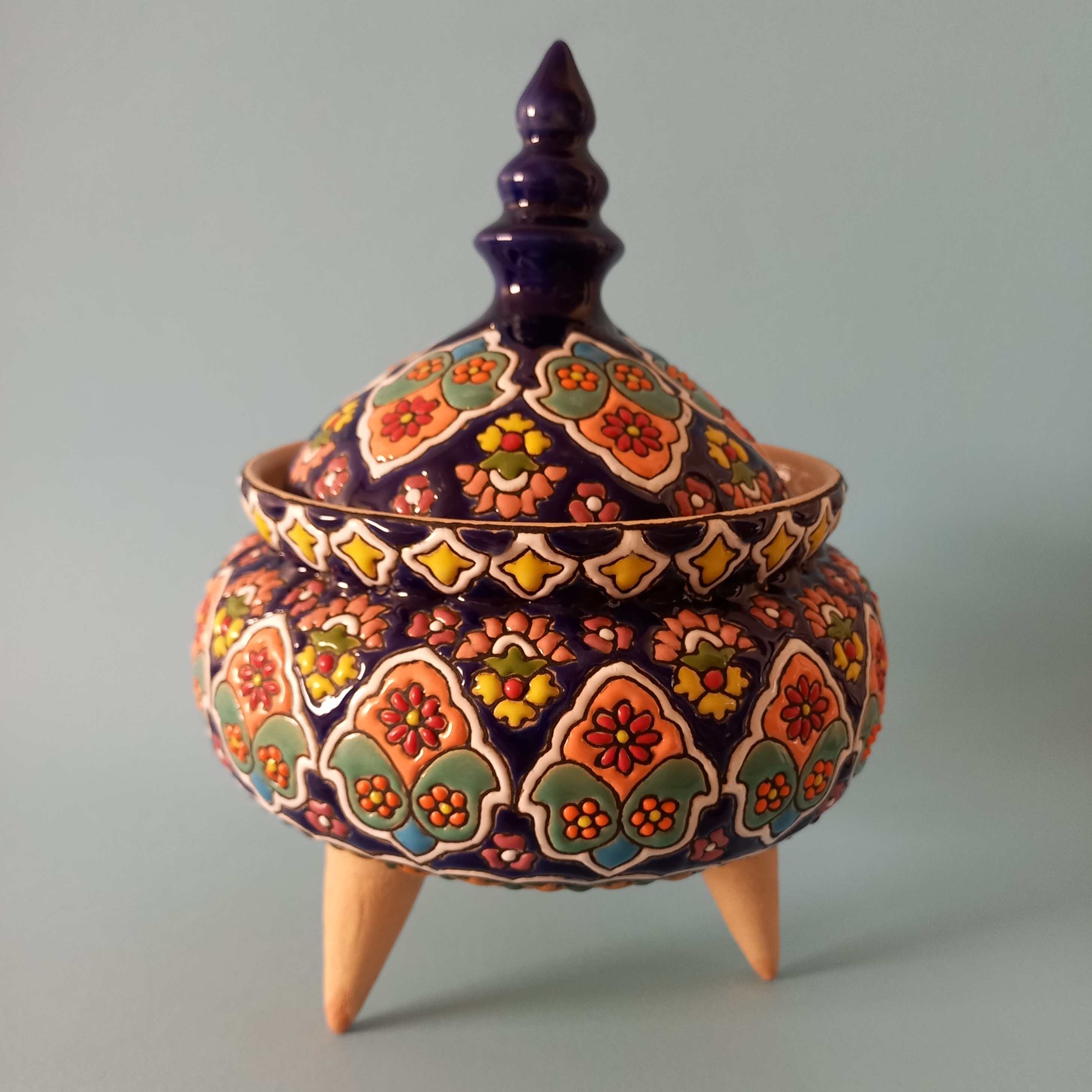 شکلات خوری میناکاری