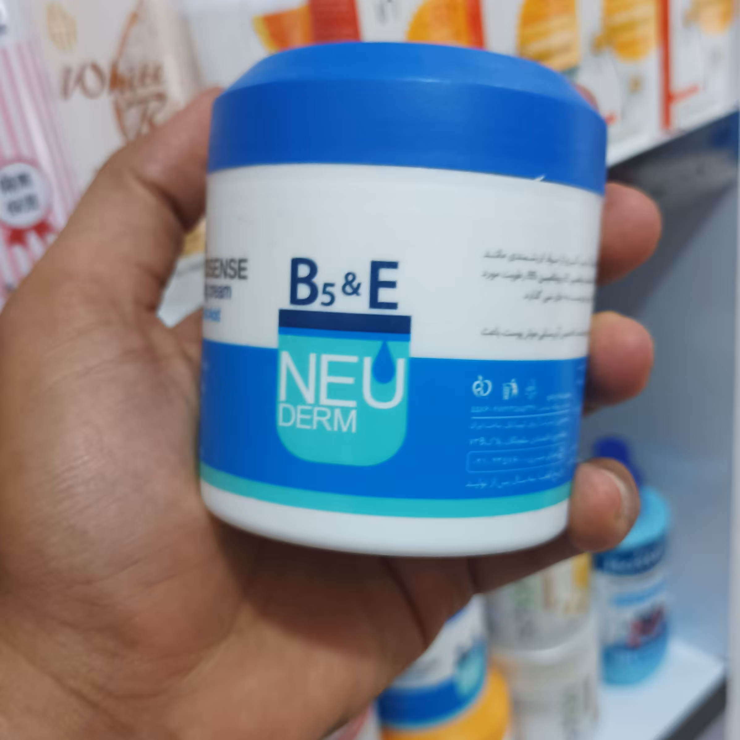 کرم دست و صورت نئودرم