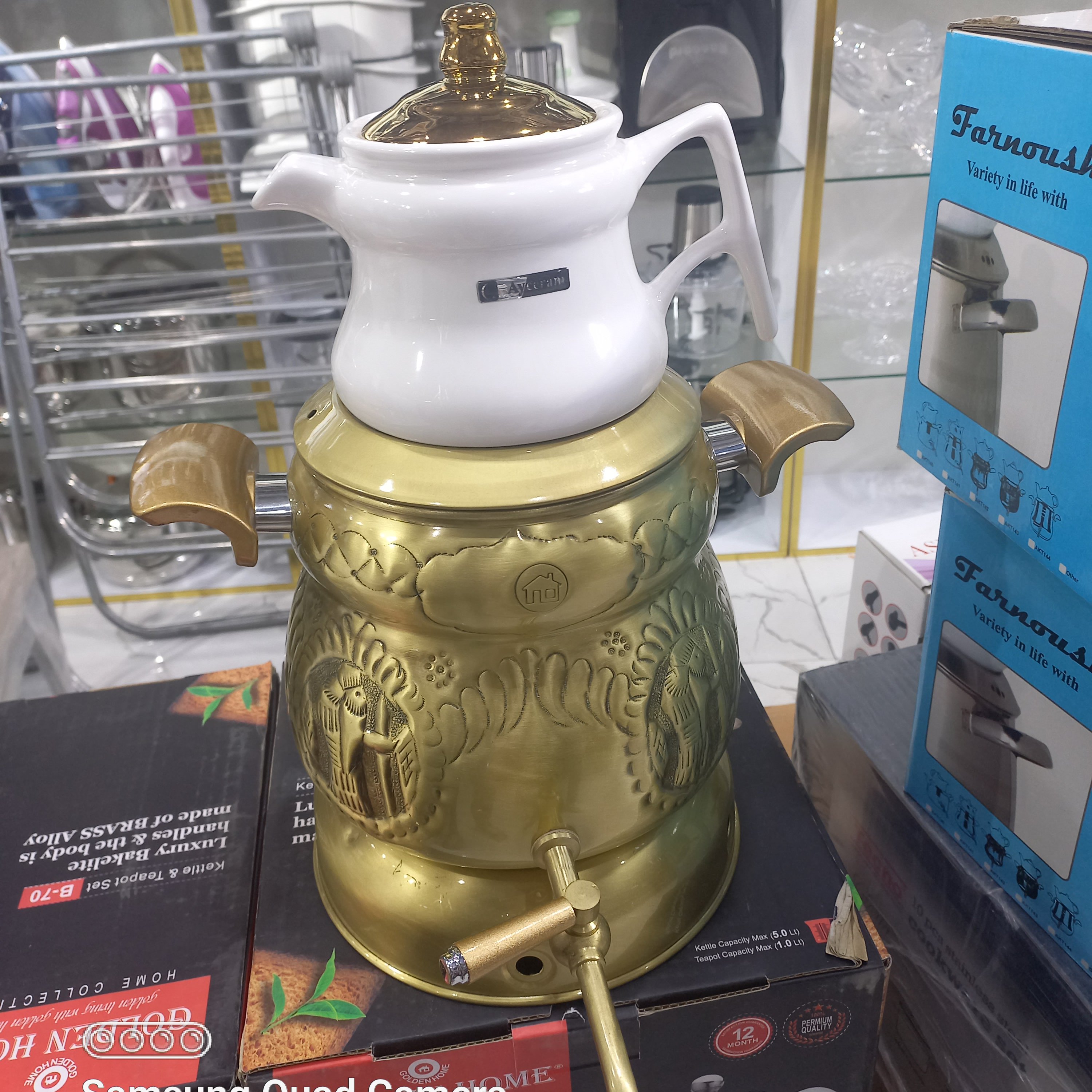 کتری قوری استیل کف چدن رنگ طلای قلم کاری شده ورق 4/5میل 