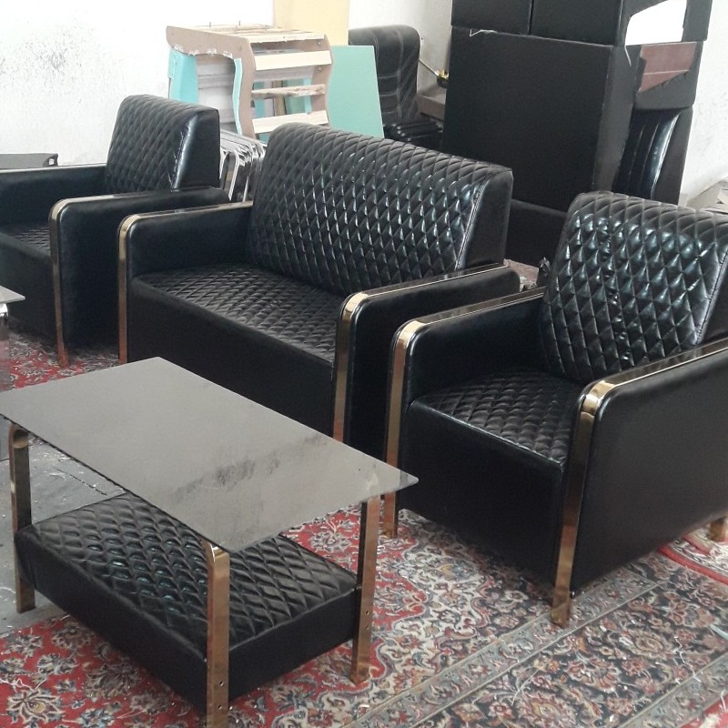 مبل پاندا   هزینه ارسال با مشتری است و موقع تحویل دریافت میشود 