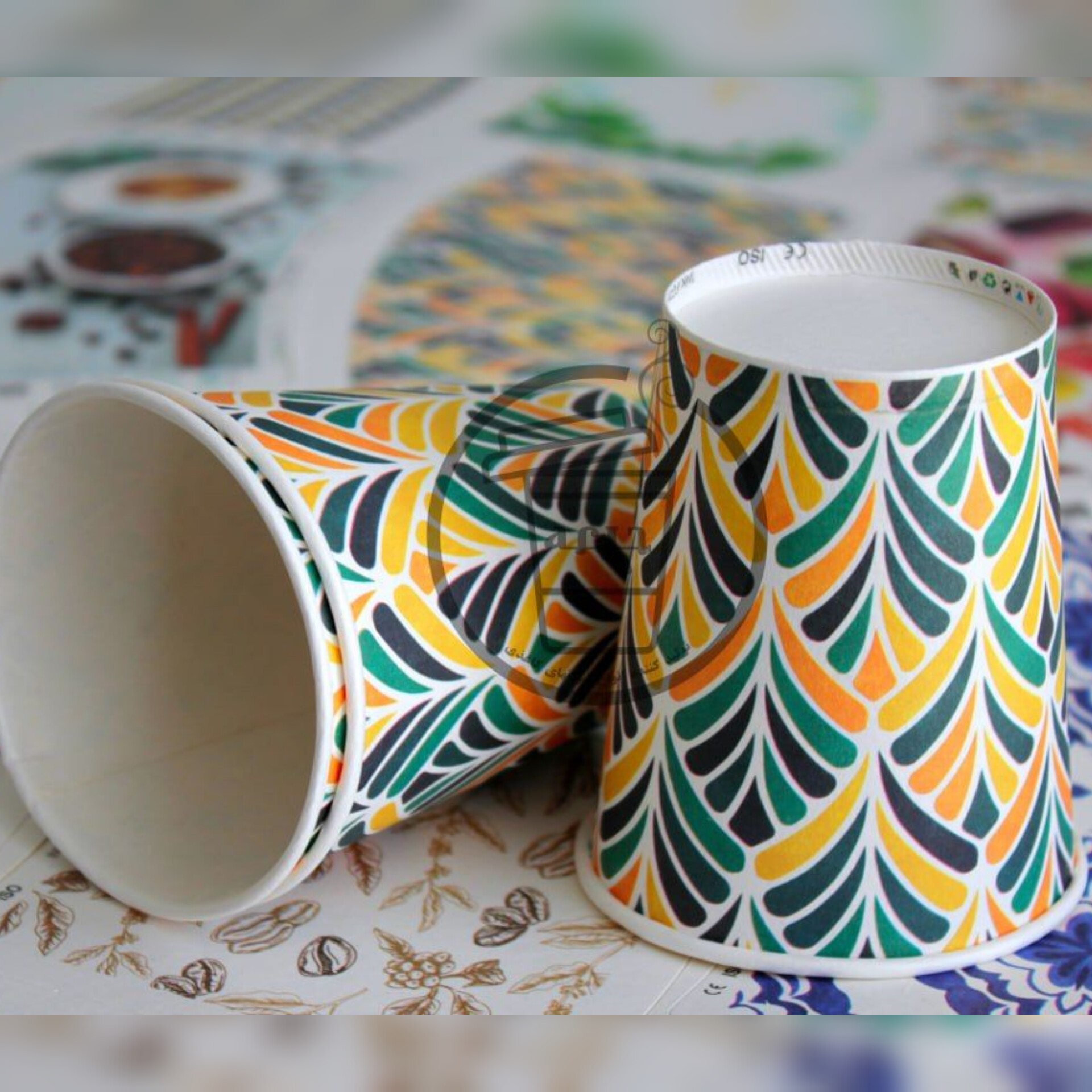 لیوان کاغذی یک بار مصرف بسته 4000 عددی طرح آریایی 