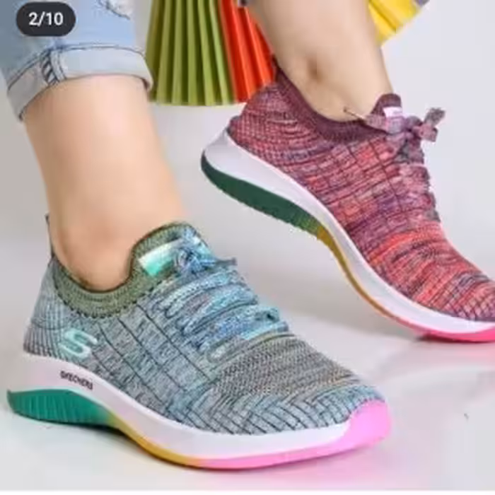 کتانی اسکیچرز طرحدار