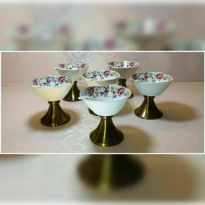 بستنی و انار خوری کاملیا با پایه آنتیک با قاشقک 