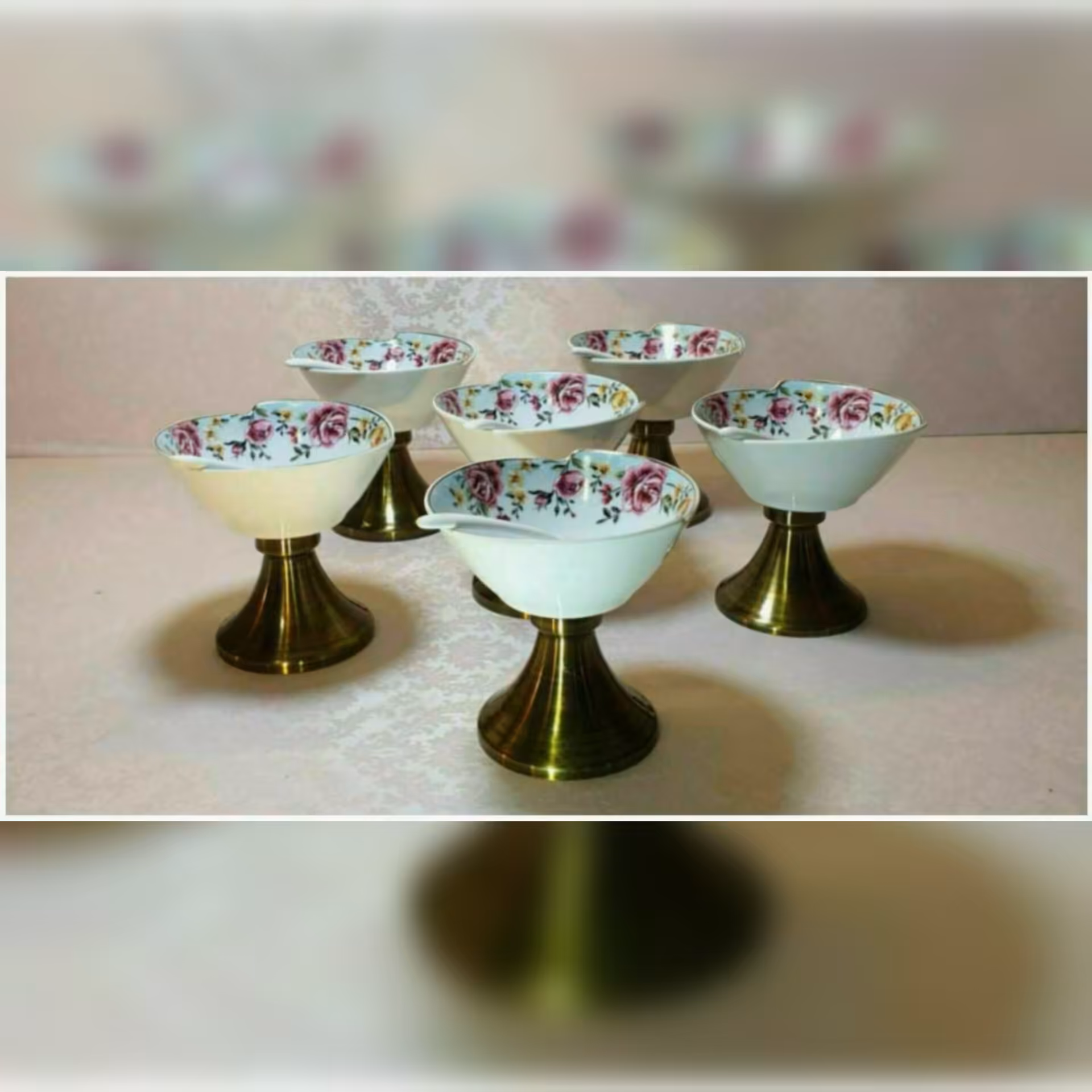 بستنی و انار خوری کاملیا با پایه آنتیک با قاشقک 