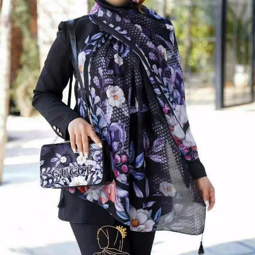 ست کیف شال
شال قواره 200 در 70
جنس شال سوپر نخ اعلاء
جنس کیف مخمل جیر ترک
چفت مگنتی با زنجیر بلند دوشی
کیفیت عالی