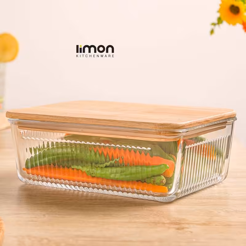 ظرف شیشه ای شیاردار لیمون درب چوبی 1/1 لیتر 2191