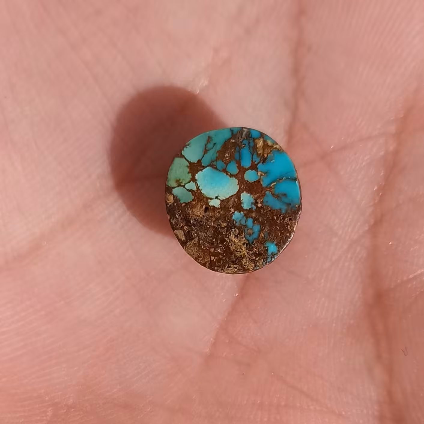 سنگ فیروزه اصل نیشابوری عنکبوتی طبیعی زیبا. ،