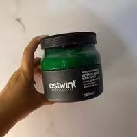 ماسک مو ترمیم کننده قوی حاوی کراتین است وینت ostwint حجم 500 میلی لیتر