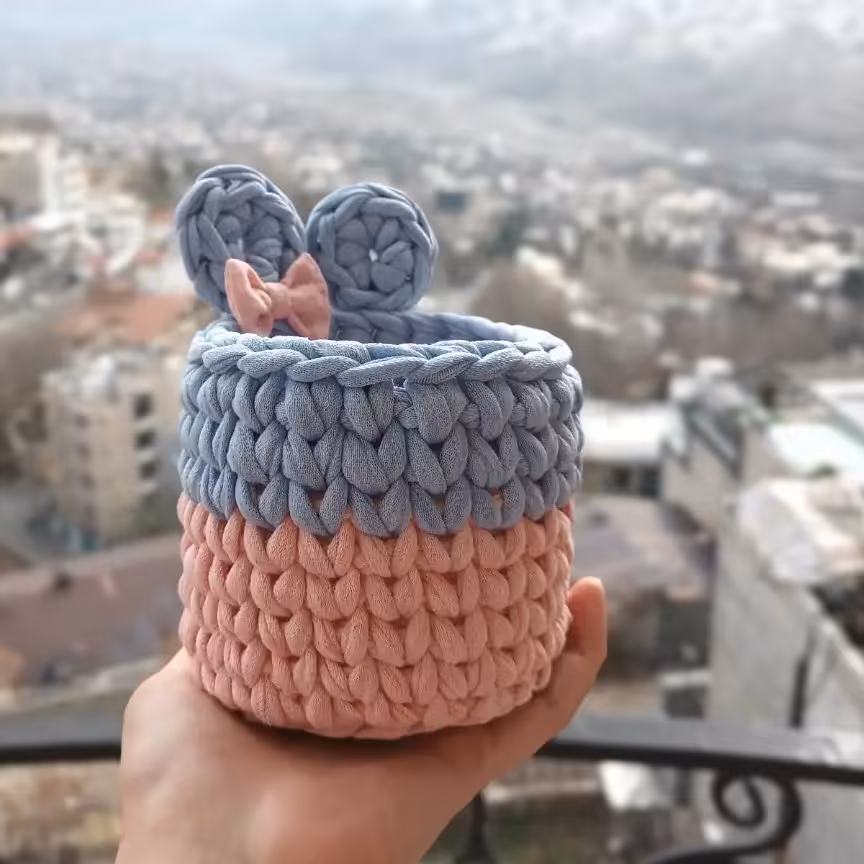 جامدادی رومیزی تریکوبافی