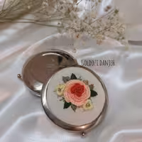 آینه گلدوزی شده مخصوص خانم ها و دختران با سلیقه