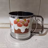 الک چرخشی  کوچک با یک توری قطر 10 ارتفاع 10 سانت